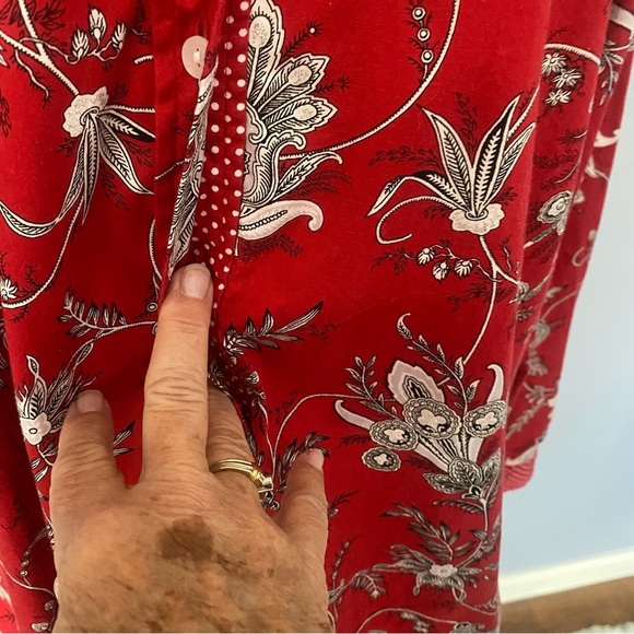 Susan Graver Red & White Floral Polka Dot Blouse Women’s Medium - Picture 10 of 12
